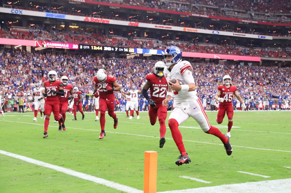 Arizona Cardinals Collapse, Fall to New York Giants in Ugly Week 2 Loss -  Sports Illustrated Arizona Cardinals News, Analysis and More