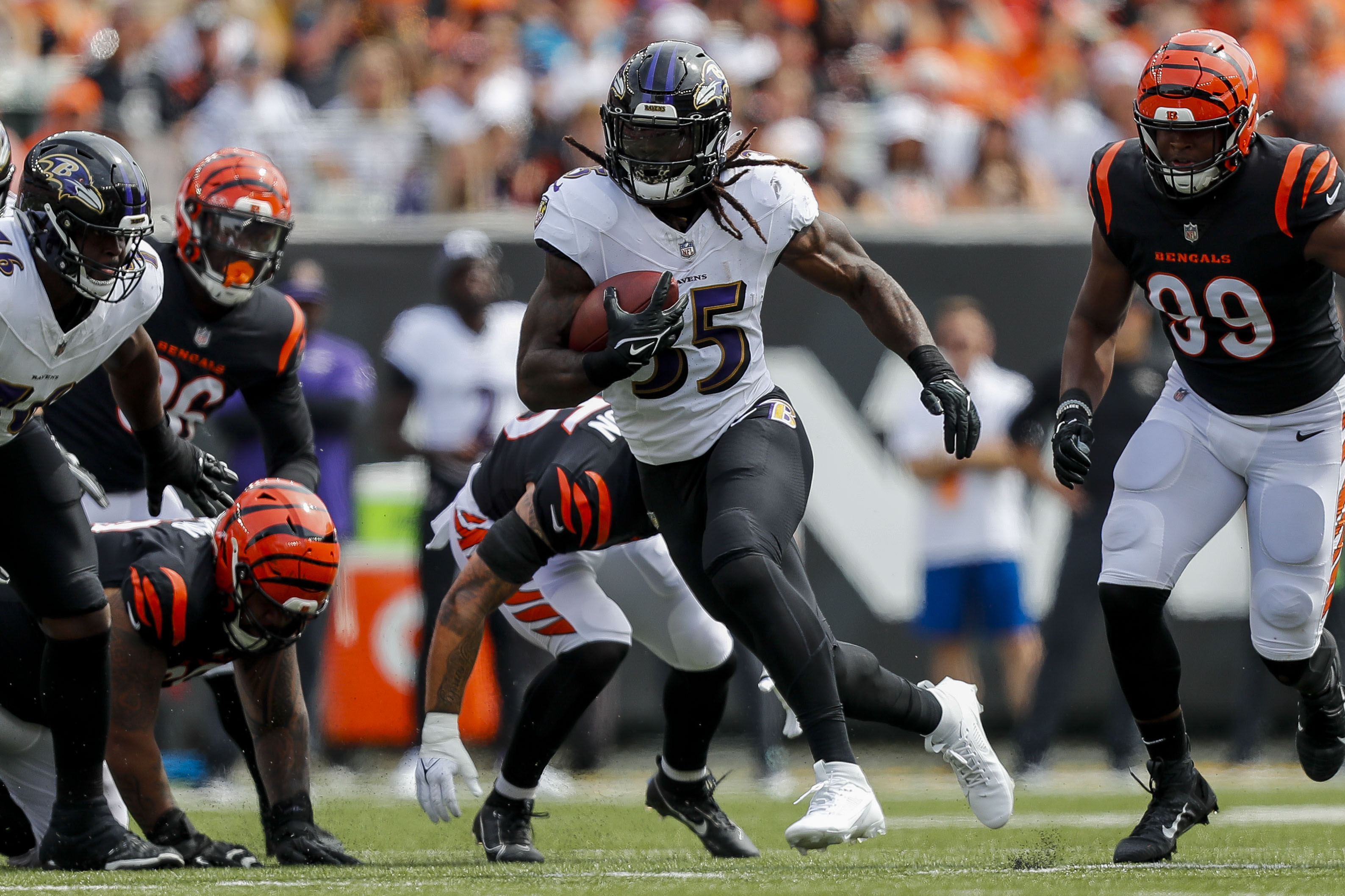 Baltimore Raven's LB Patrick Queen - Bengals and Ravens Physical Style of  Play 