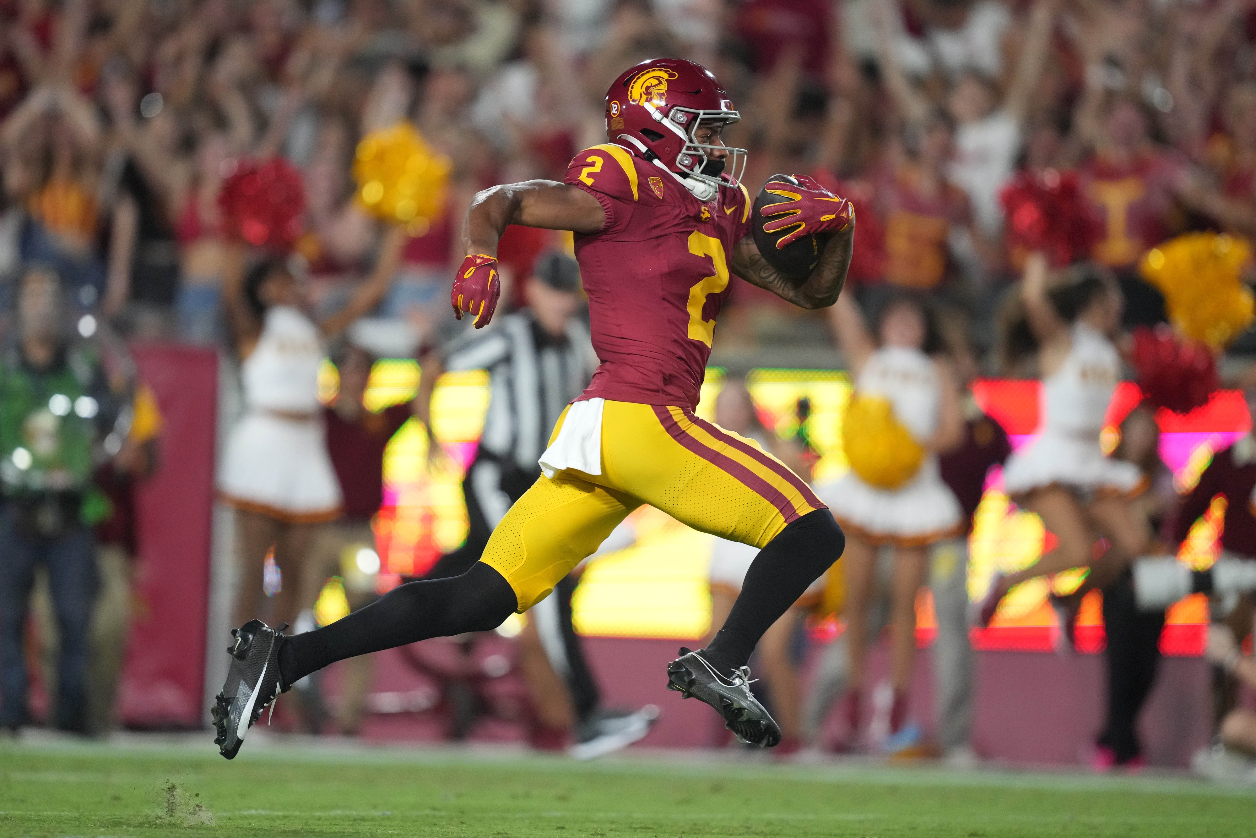 Pac 12 Bowl Projections Three Sites Put Usc In College Football Playoff Sports Illustrated