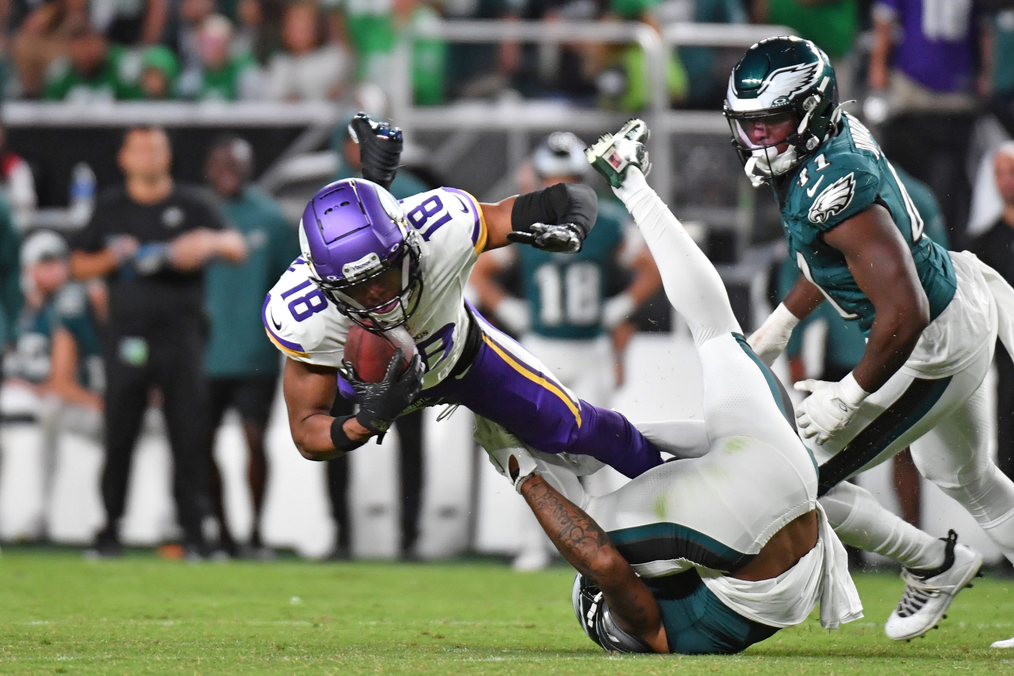 Eagles react to Darius Slay's lockdown performance vs. Vikings' Justin  Jefferson