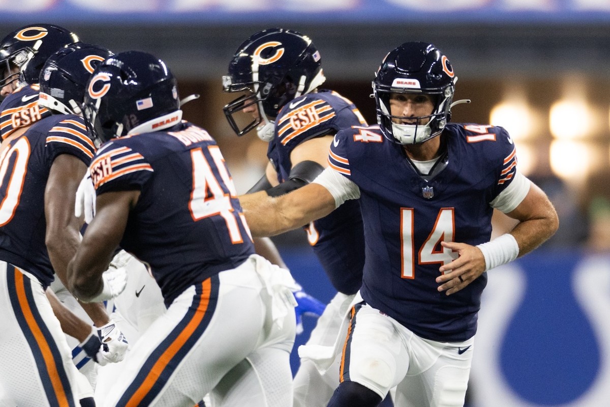 Pitt Panthers: Nathan Peterman Re-Signed to Bears Active Roster - Sports  Illustrated Pittsburgh Panthers News, Analysis and More