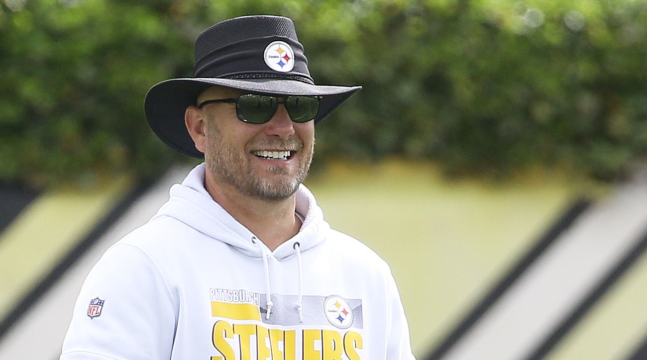 Mike Tomlin on Steelers fans chanting to fire OC Matt Canada: 'We