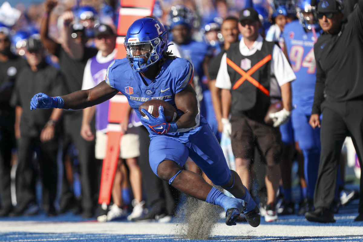 Boise State's Ashton Jeanty Named FirstTeam AP Midseason AllAmerican