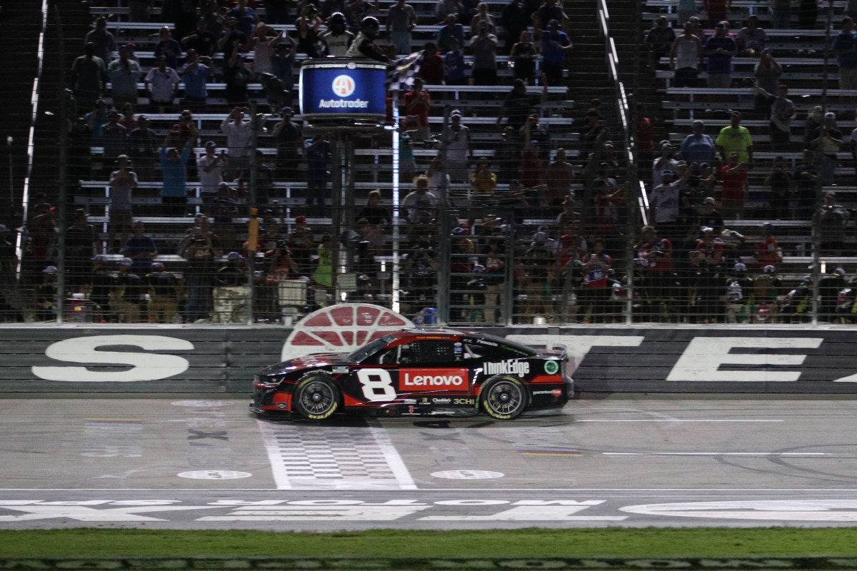 DraftKings NASCAR Picks Today: YellaWood 500