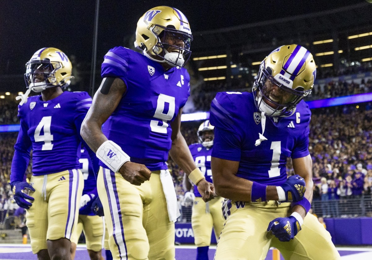 Washington's Rome Odunze celebrates his punt return for a touchdown vs. Cal.