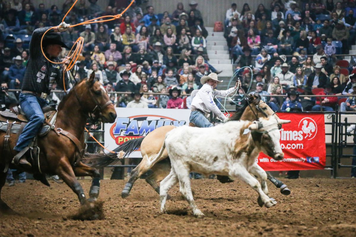 Team Roping at Stephenville Pro Rodeo Ends with Multiple Ties - Sports ...