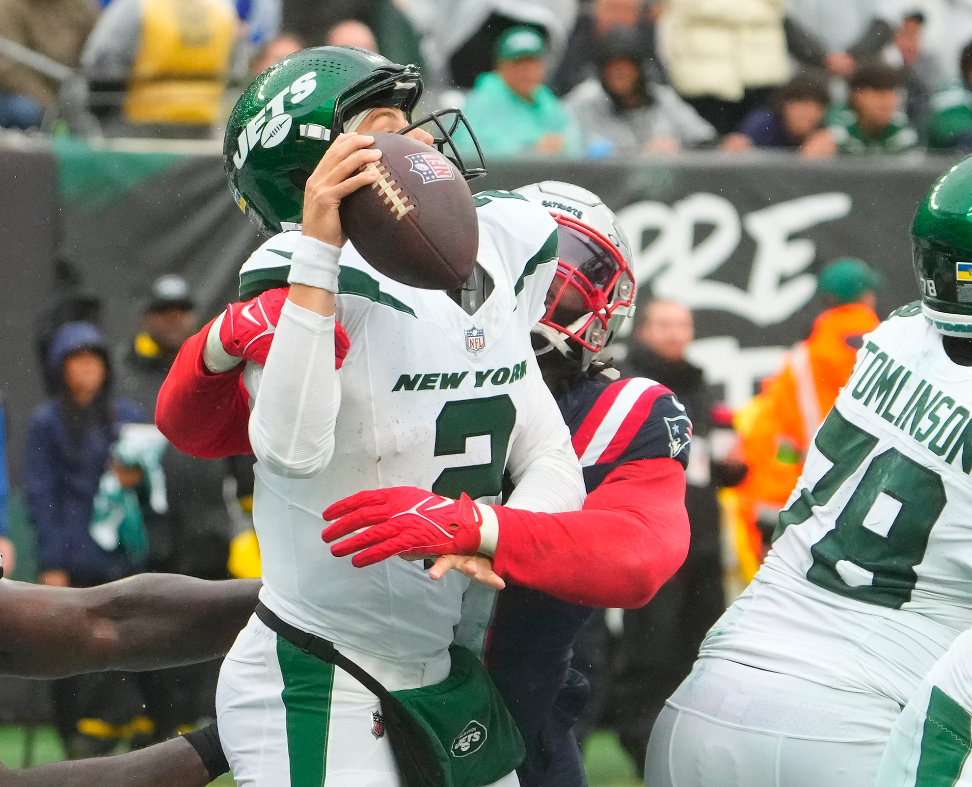 WATCH: Matthew Judon Safety Sack Seals New England Patriots' 15-10 Win Over  New York Jets - Sports Illustrated New England Patriots News, Analysis and  More