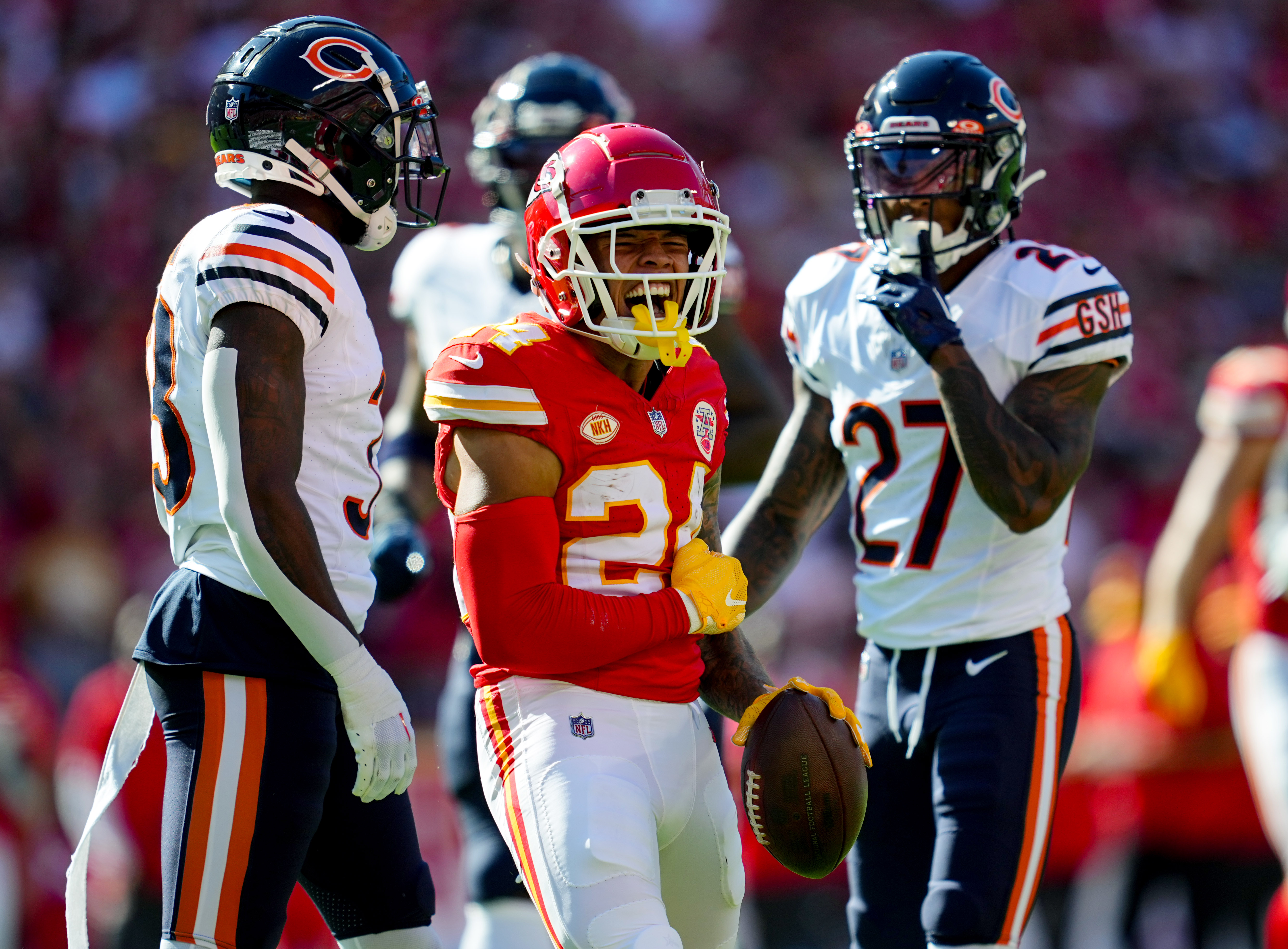 Photo Gallery: Chiefs vs. Bears Game Action