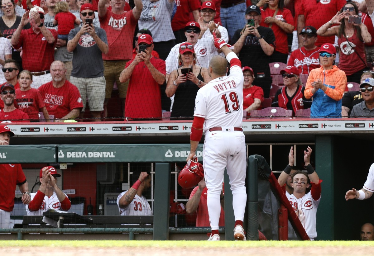 Reds' Joey Votto swaps signed jersey for fan's T-shirt during game - Sports  Illustrated