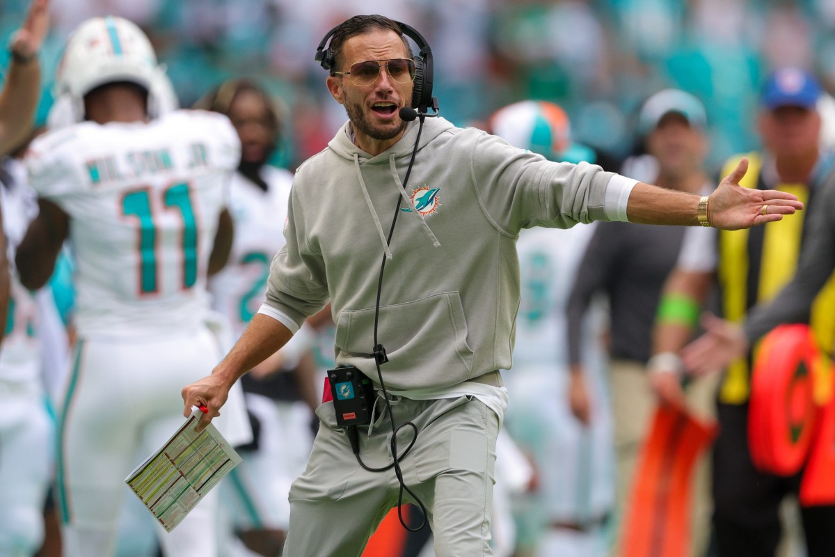 MMQB Week 3: The Dolphins Sound the Alarm; Chargers, Cardinals