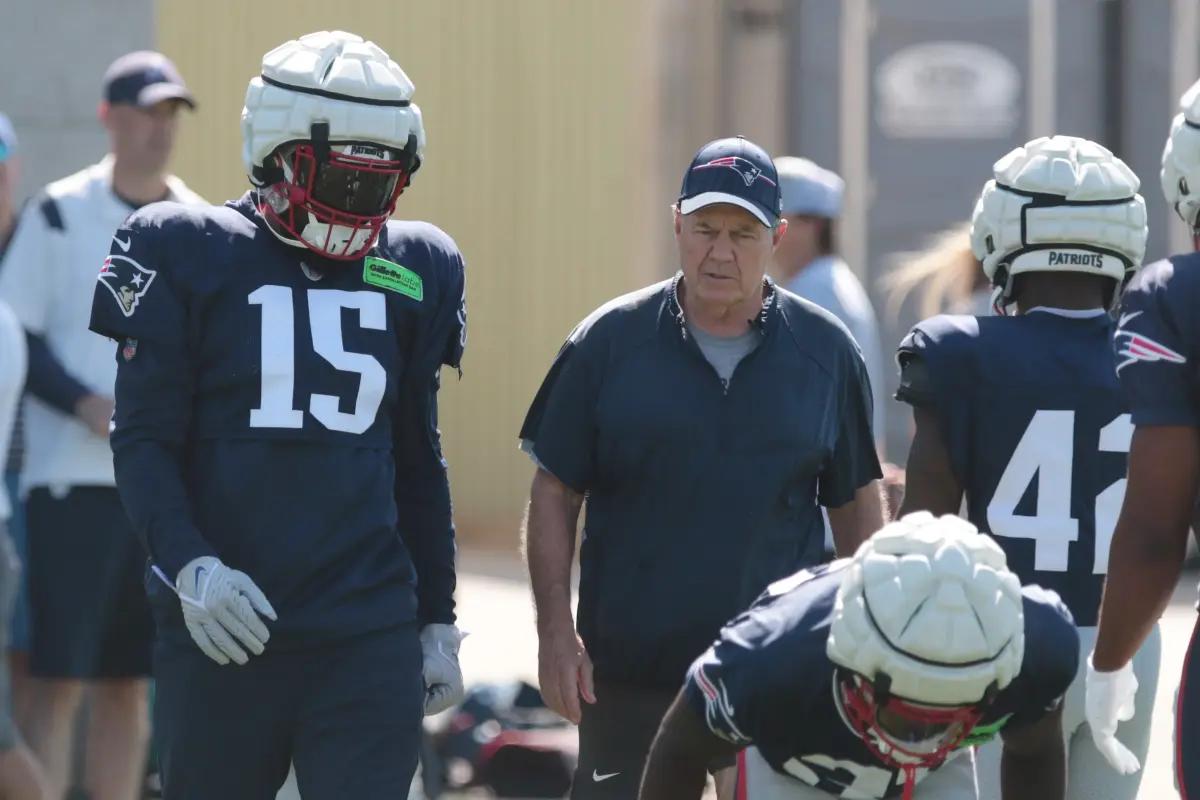 Former Dallas Cowboys' running back Ezekiel Elliott practices with his new team, the New England Patriots.