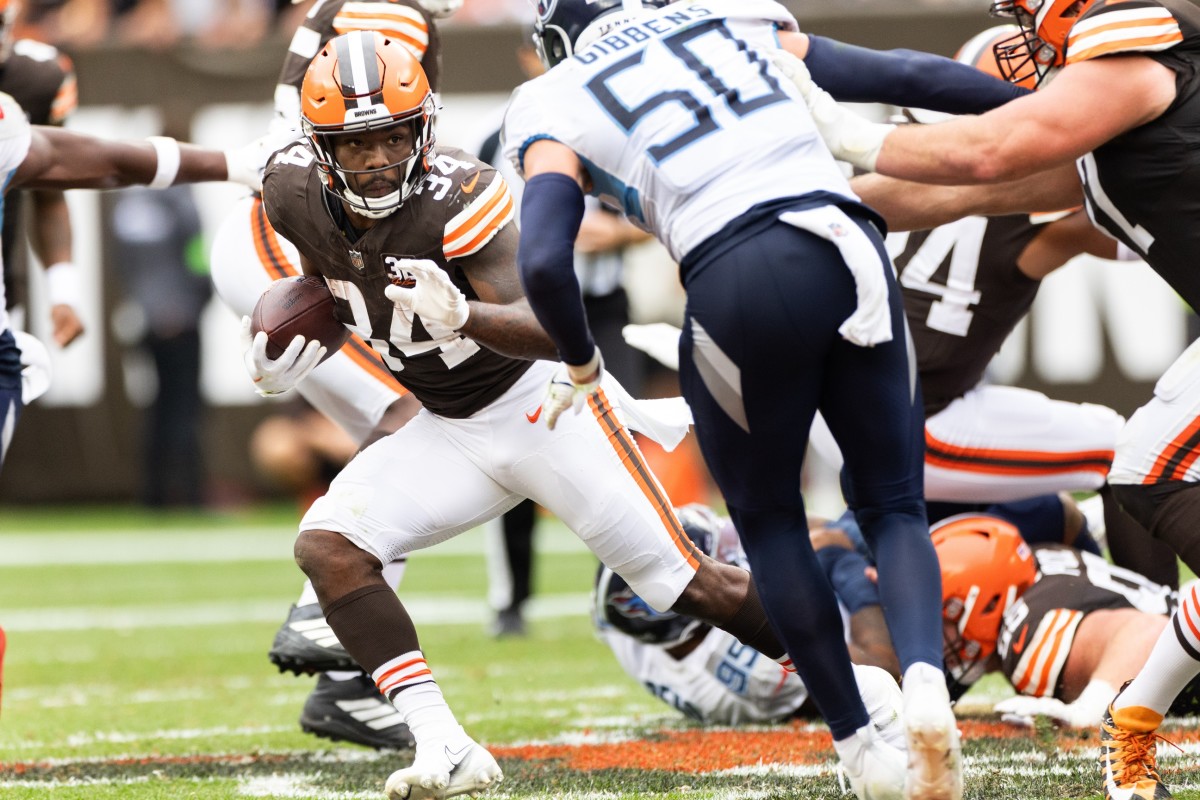 Cleveland Browns mix it up –