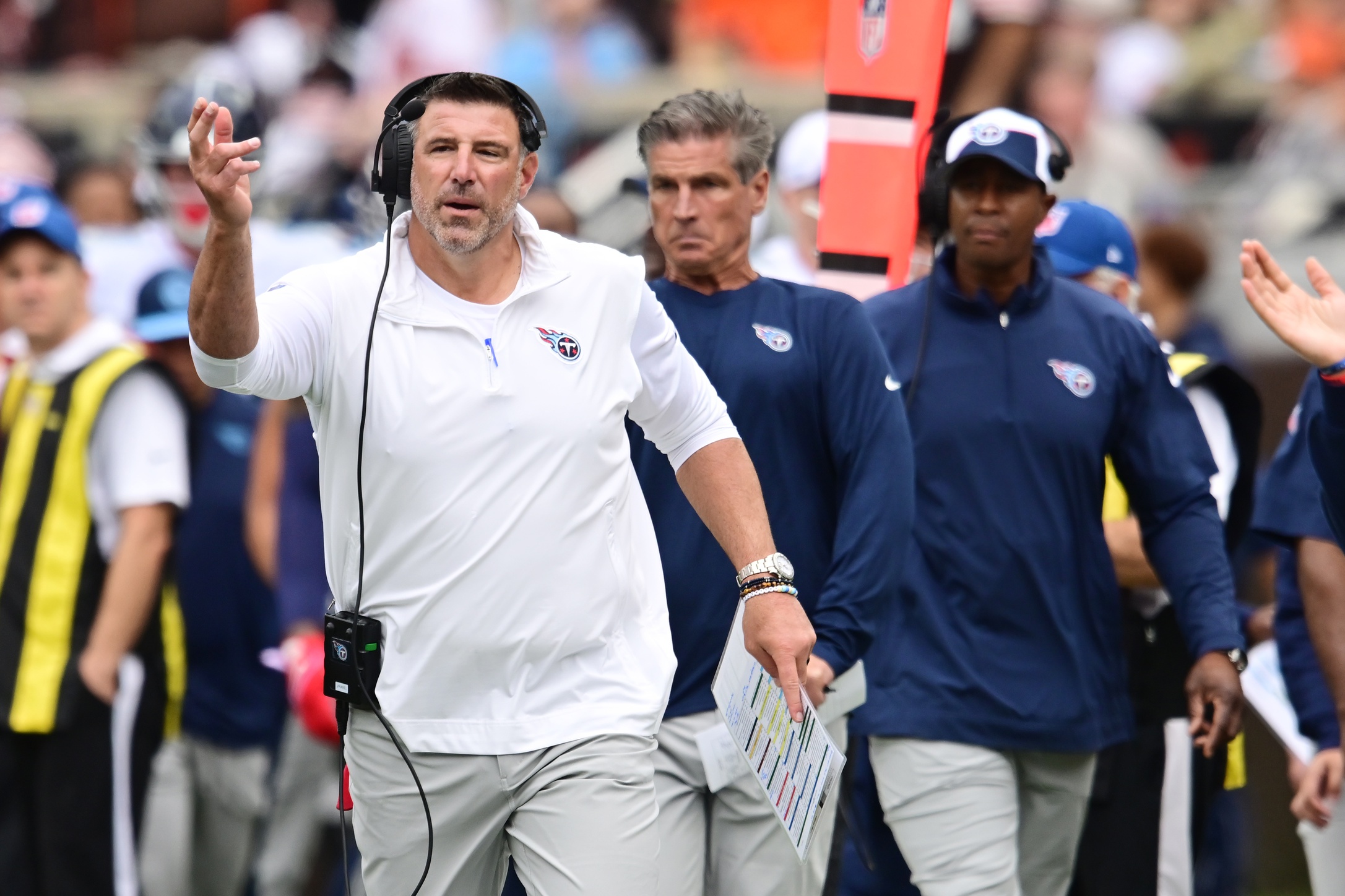 Titans, Vrabel go into postseason with high-powered offense