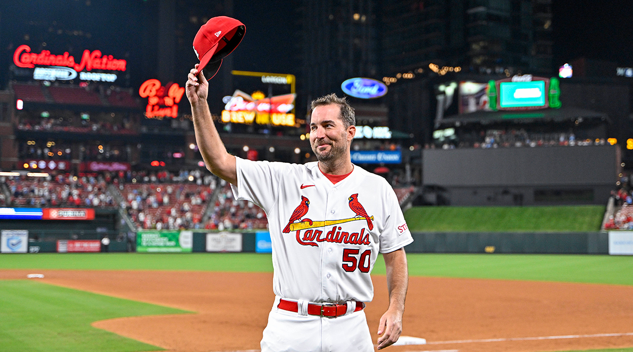 Adam Wainwright kicks off farewell tour with awesome gesture for