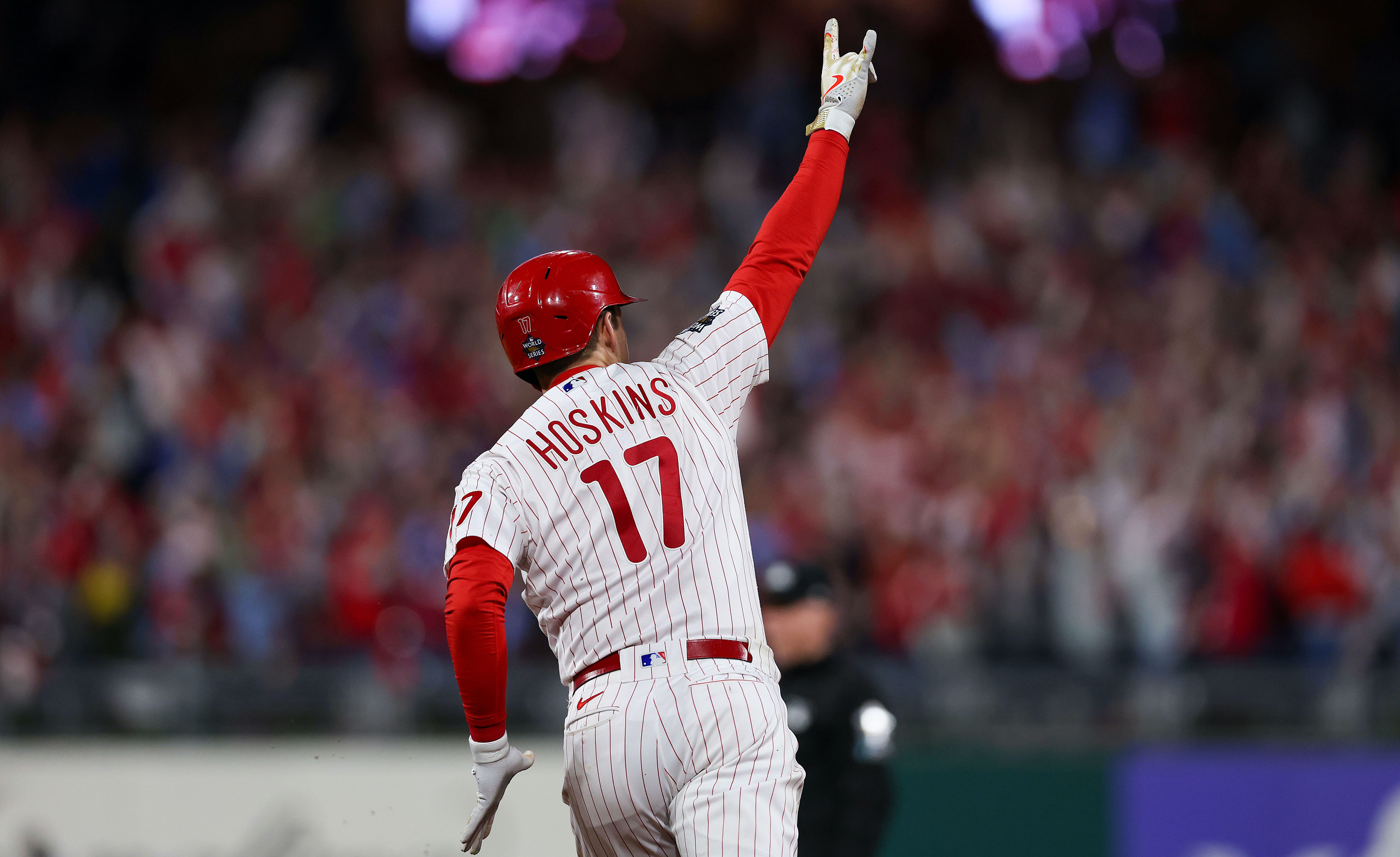 Rhys Hoskins returns to Citizens Bank Park, continues making progress from  ACL injury
