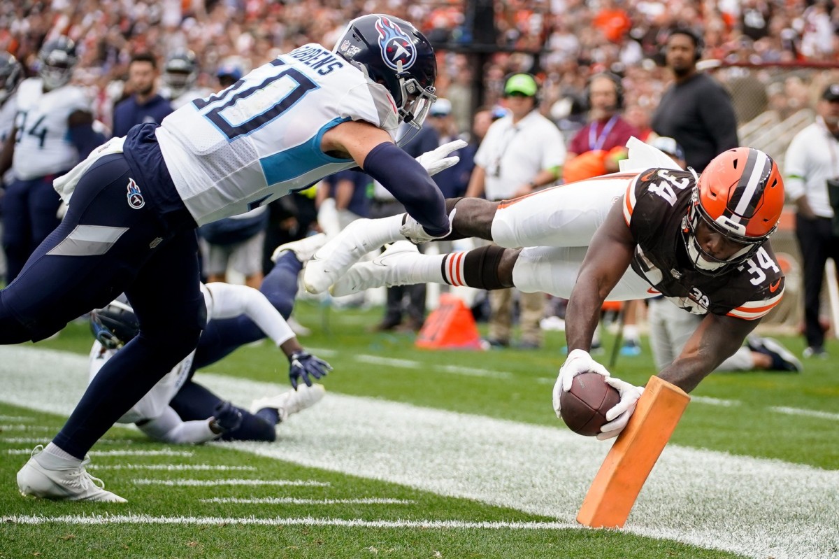 PHOTO GALLERY: Best Pictures From Tennessee Titans' Loss to Cleveland Browns  on Sunday - Sports Illustrated Tennessee Titans News, Analysis and More