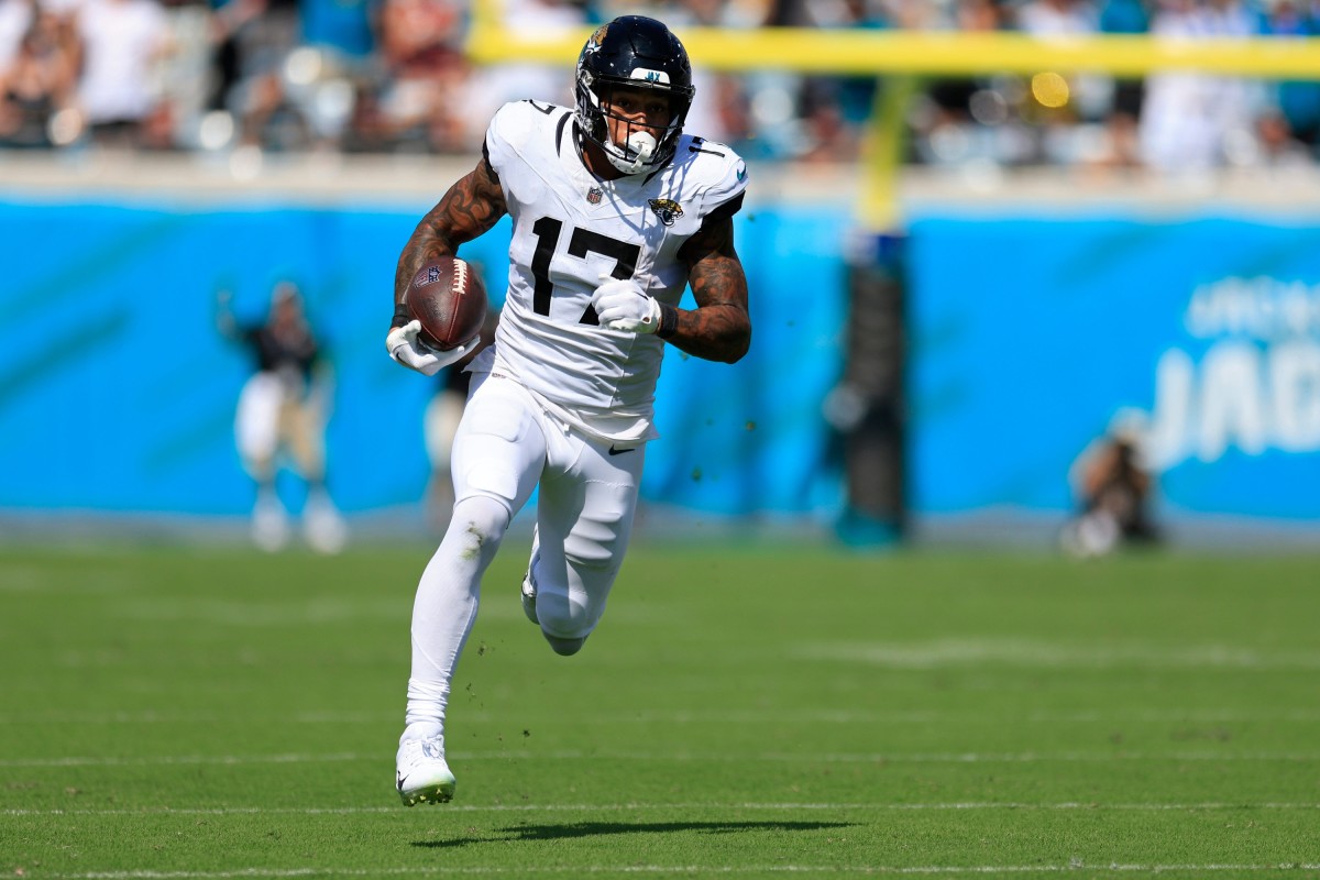 NFL Player Props Week 4: Sunday's Picks Include Joe Mixon, Zay