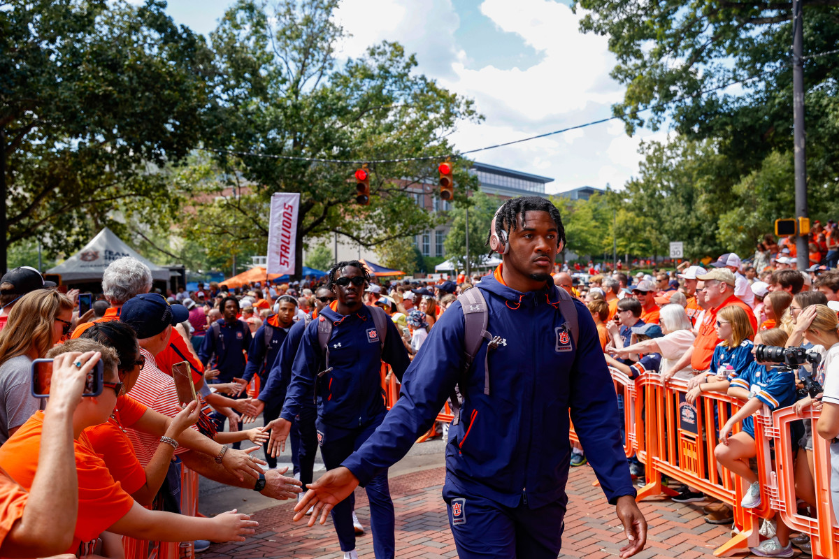 Auburn Tigers Tiger Walk before Auburn vs Georgia. Eric Starling/Auburn Daily