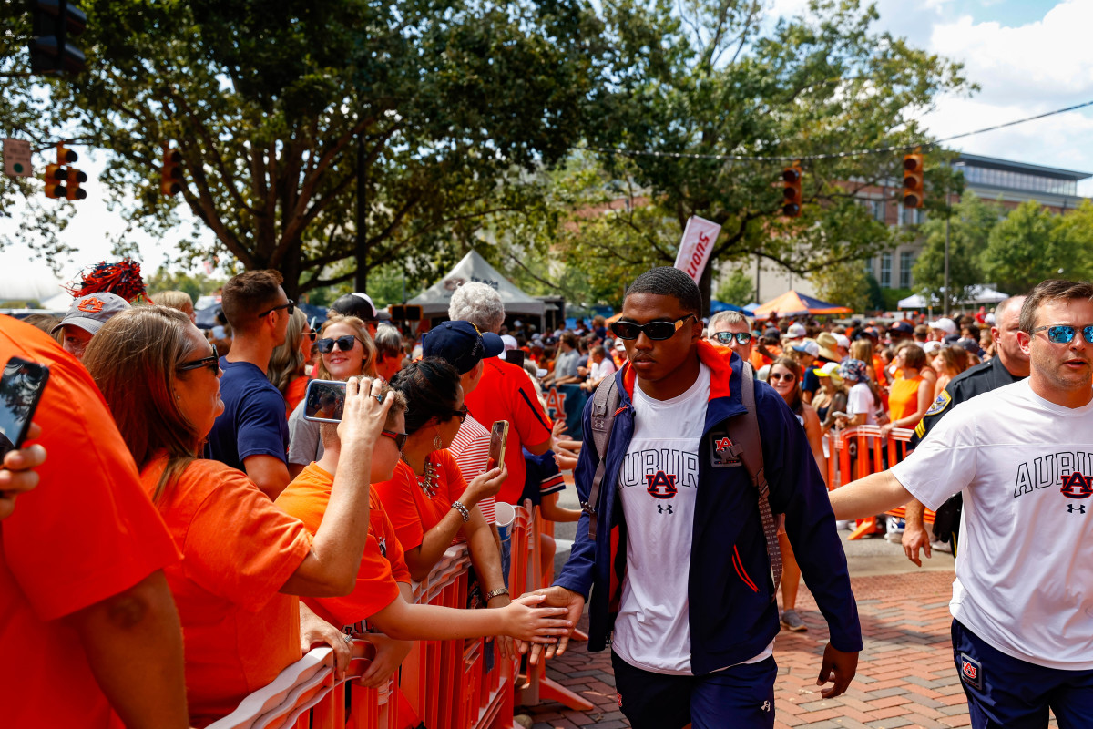 Auburn Tigers Tiger Walk before Auburn vs Georgia. Eric Starling/Auburn Daily