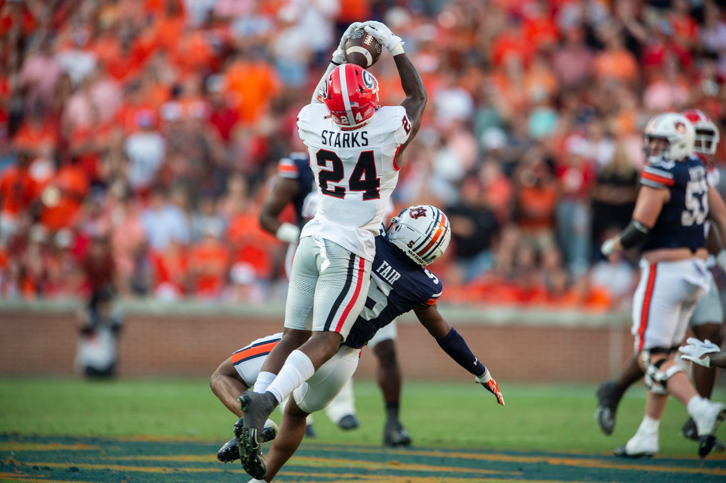 Football Safety Malaki Starks Talks Bulldogs' Win Over Auburn