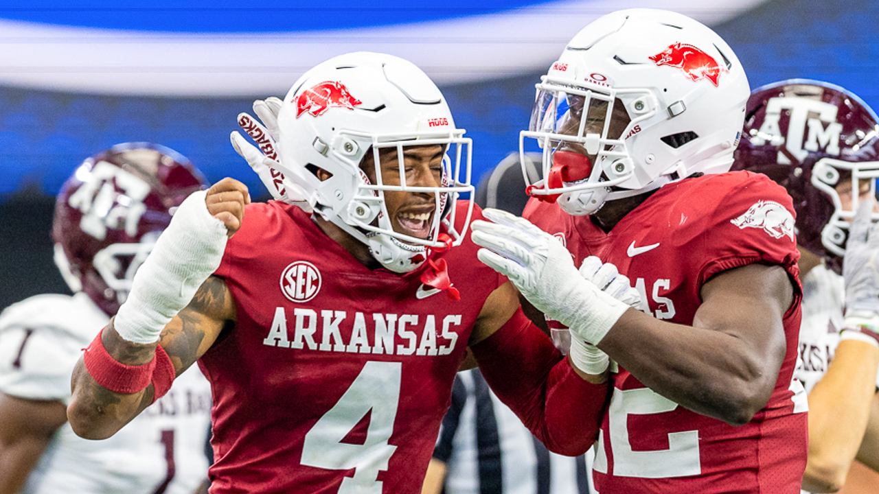 Texas will wear red helmets three times, the most allowed by NFL