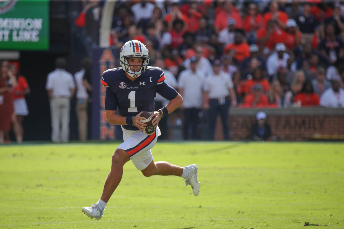 Payton Thorne vs Georgia Eric Starling/Auburn Daily 