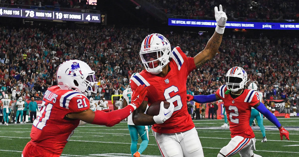 New England Patriots Christian Gonzalez, Ezekiel Elliott Among 3 to Watch  at Dallas Cowboys - Sports Illustrated New England Patriots News, Analysis  and More