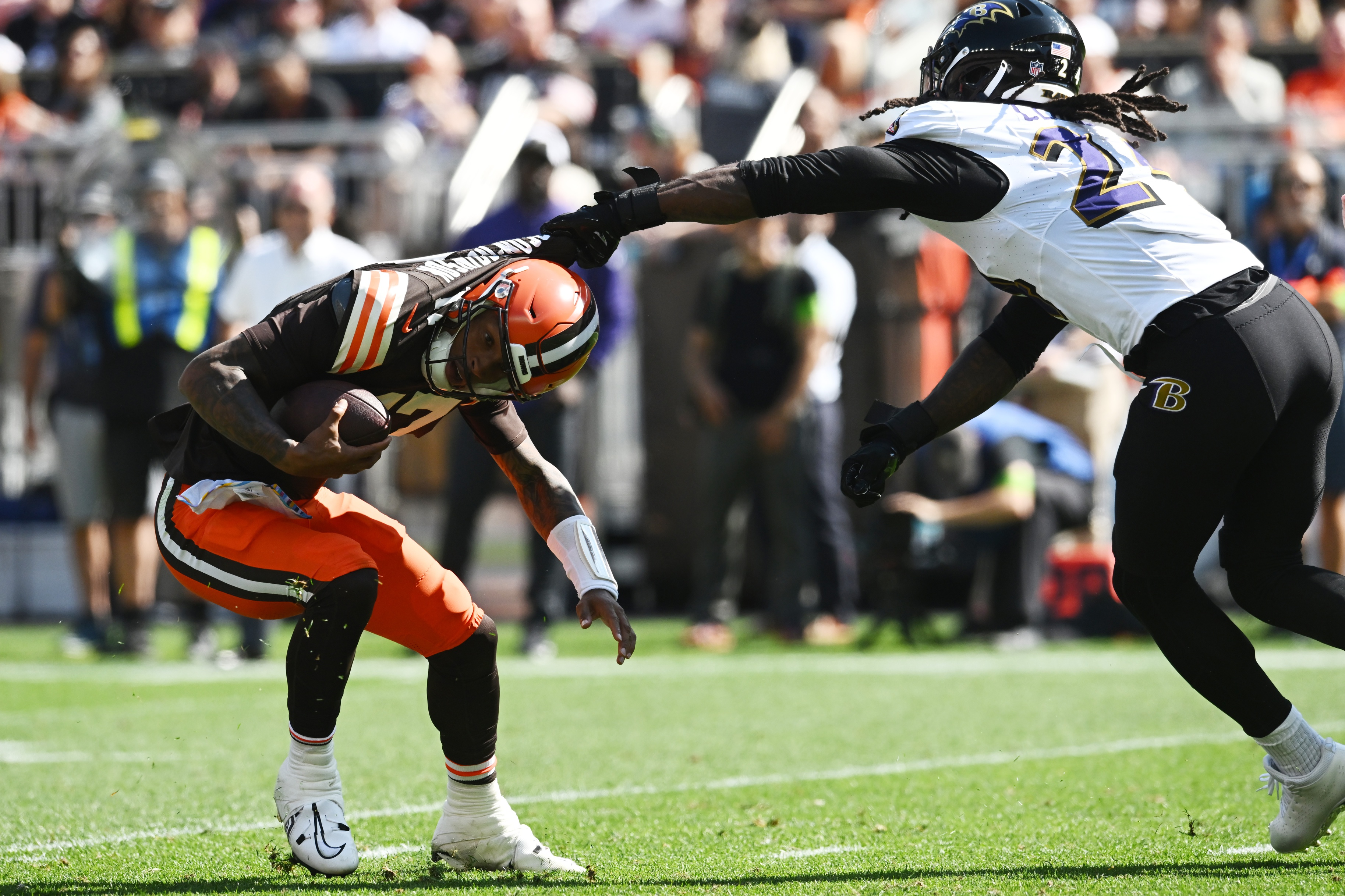 Browns offense struggles in loss to Ravens