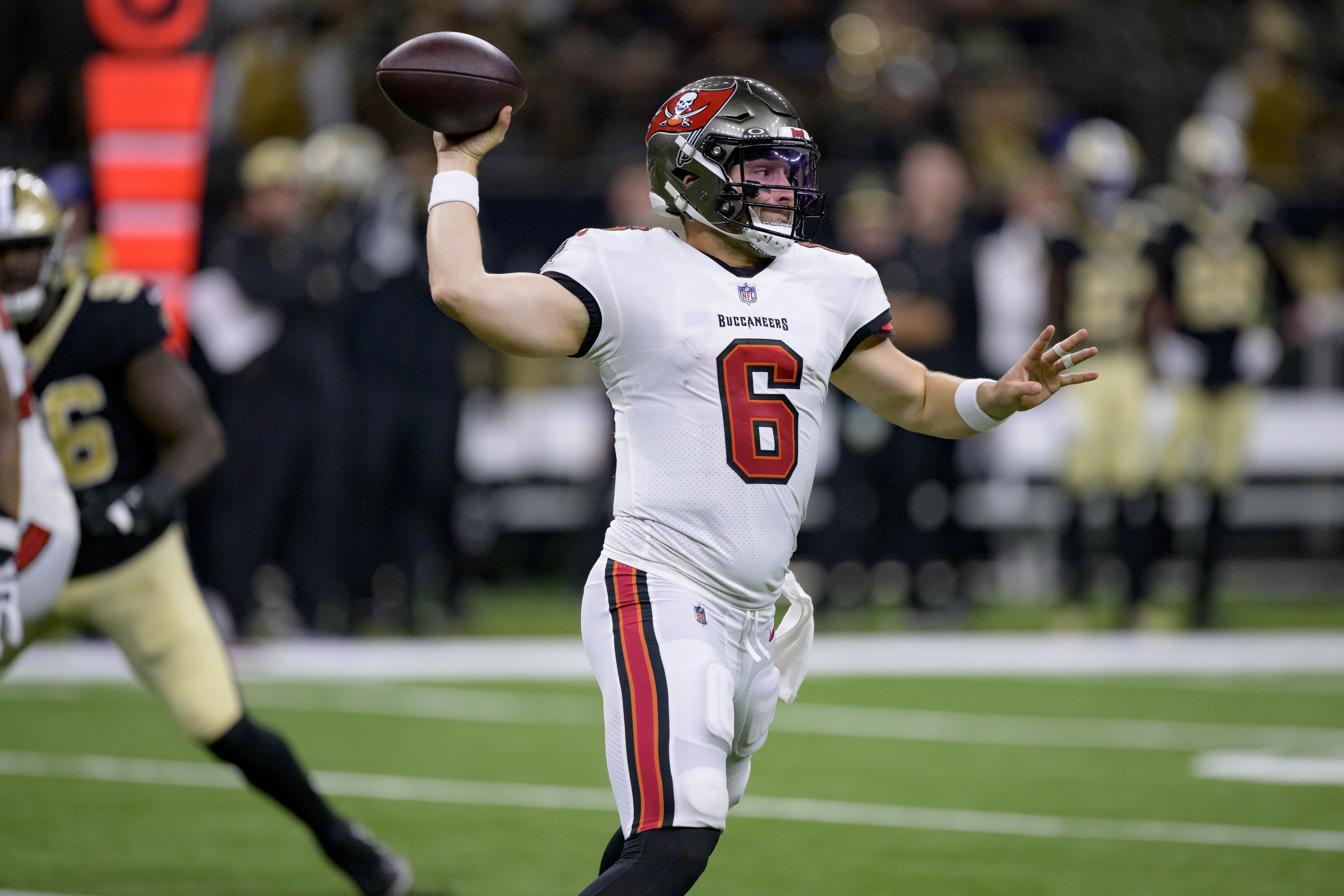 Mayfield tosses 3 TDs, Bucs top Saints, Sports