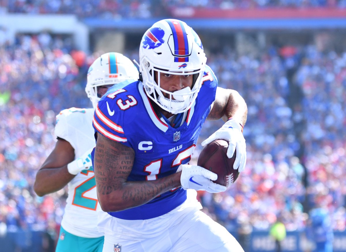 Buffalo Bills Lead Miami Dolphins After Back-and-Forth First Half