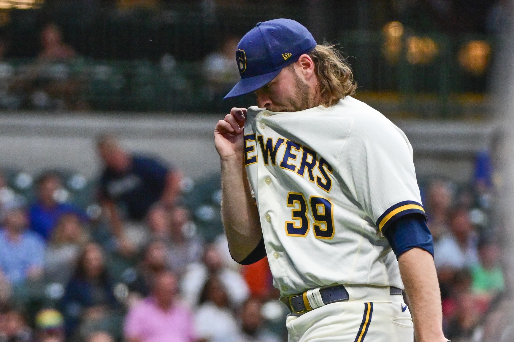 Corbin Burnes, Brewers stuff Diamondbacks