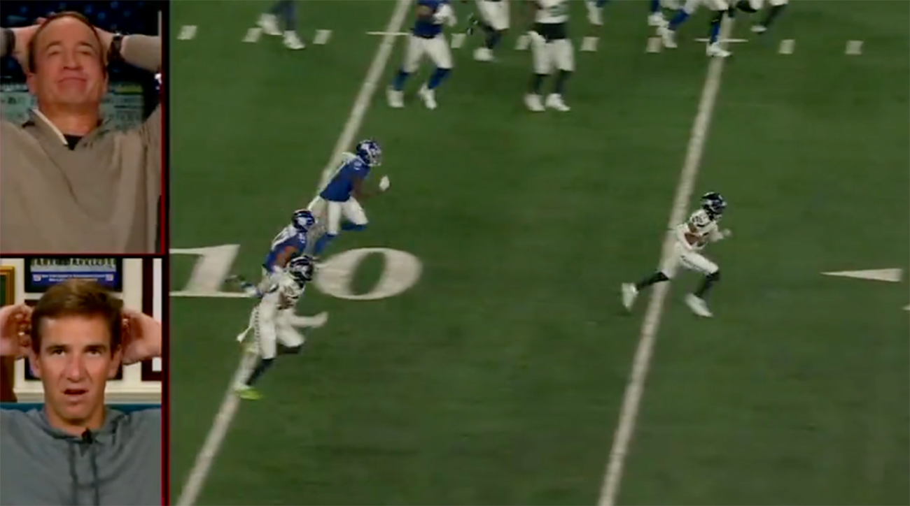 Eli Manning pouting after interception return (GIF)