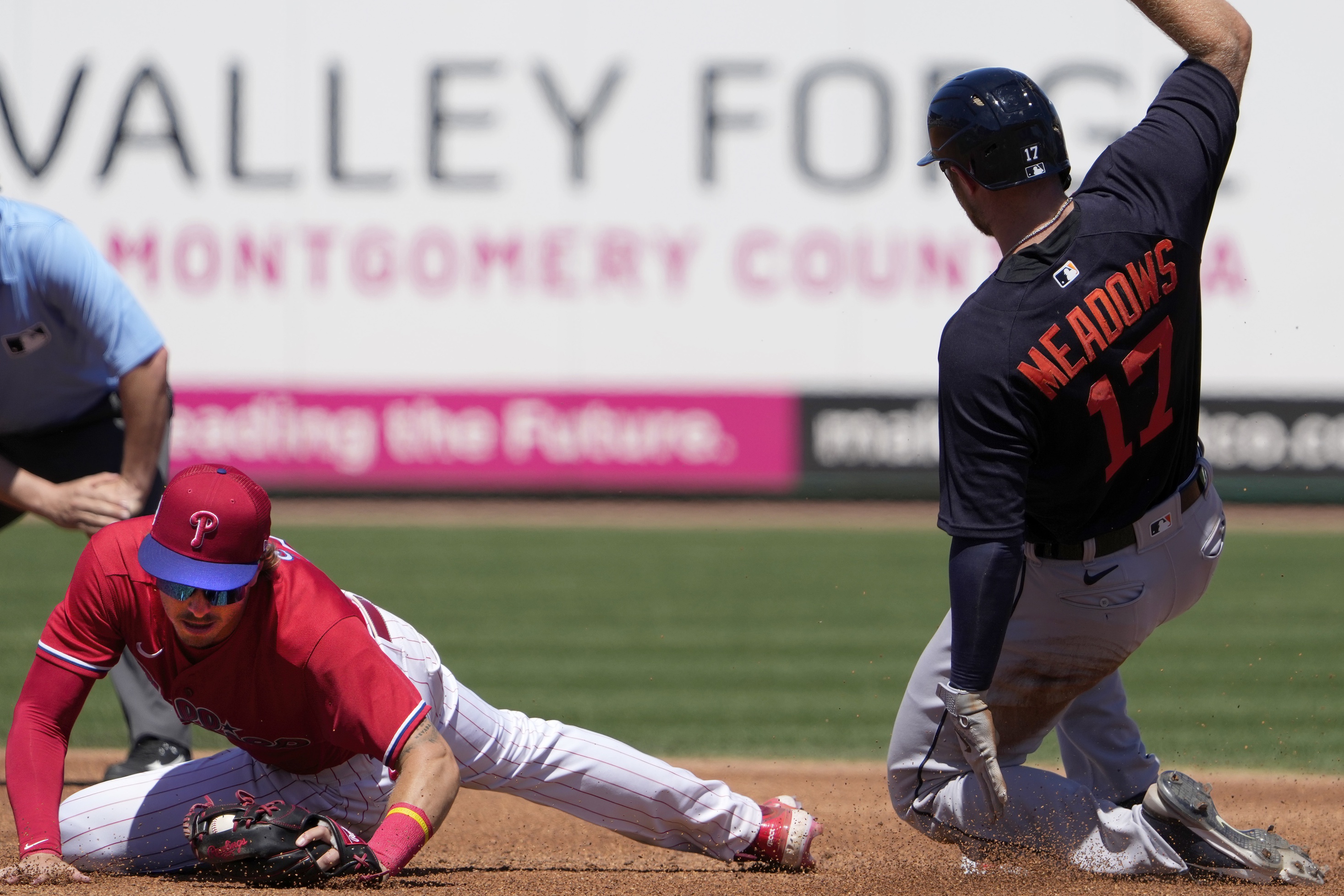 X \ Detroit Tigers على X: The Meadows Bros. reunited at last.