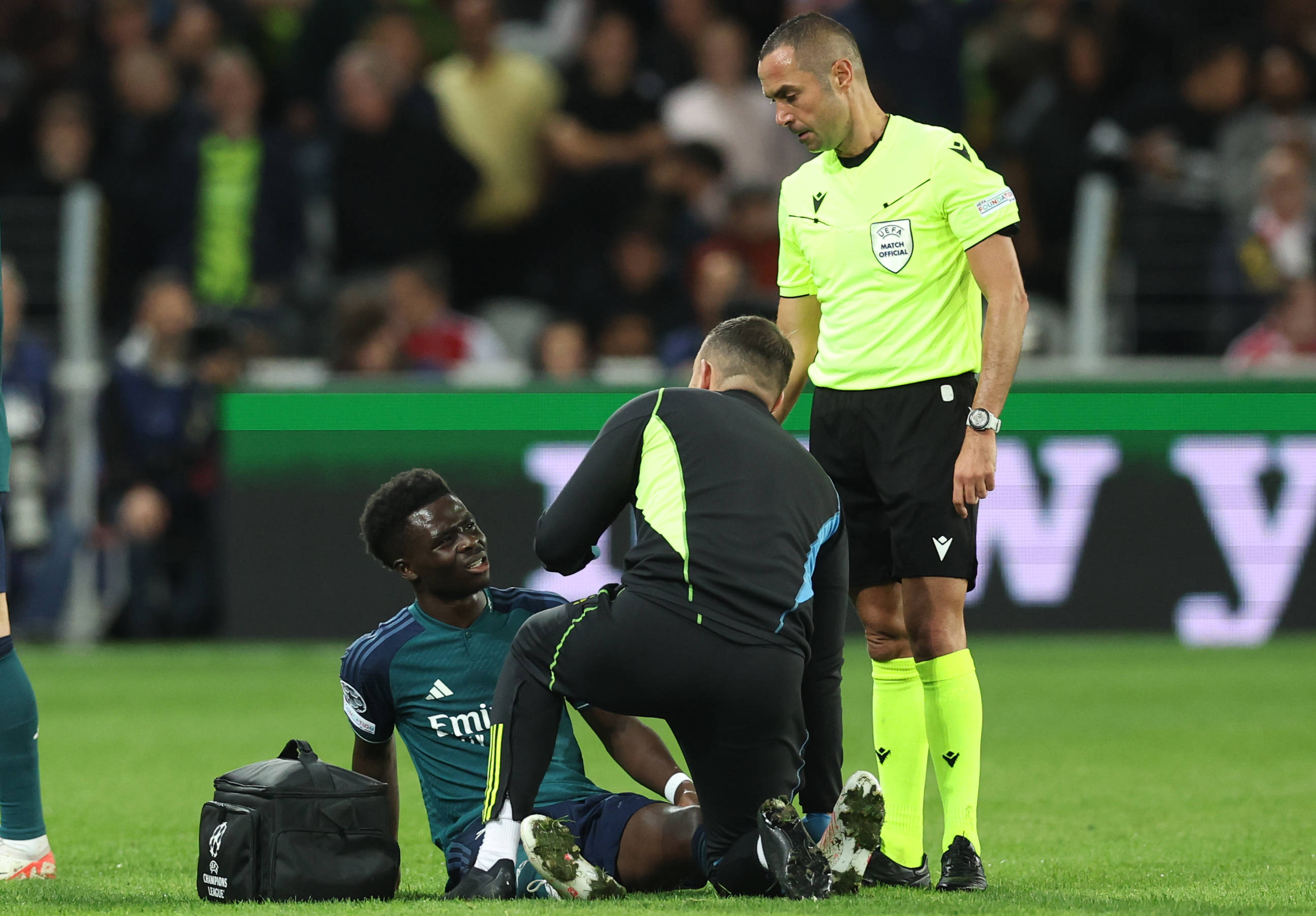 Bukayo Saka injury doesn't look good ahead of Arsenal vs Man City - Futbol  on FanNation