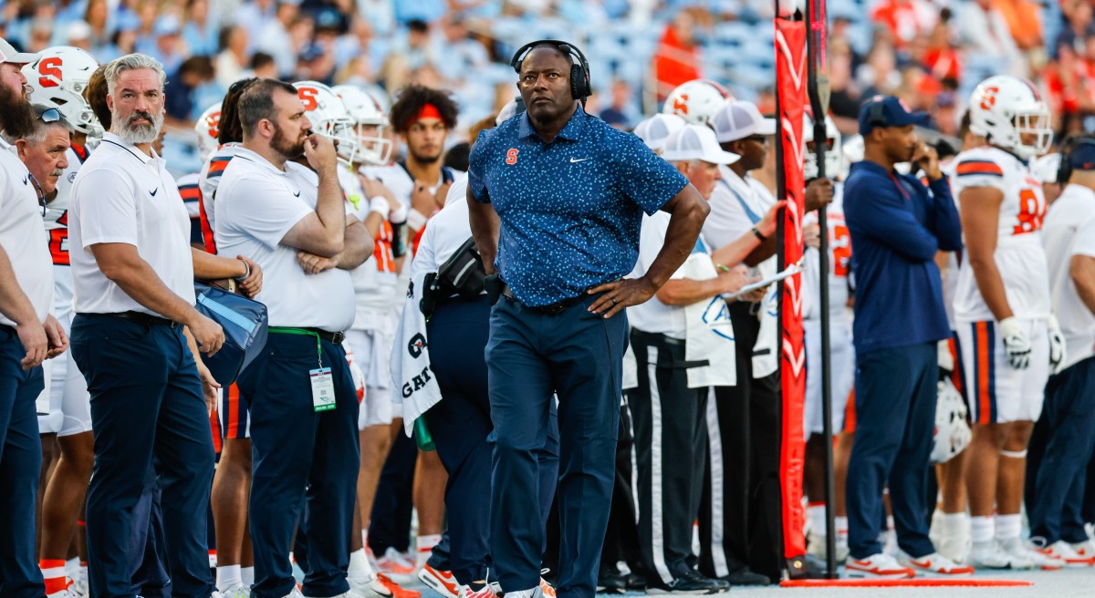 Dino Babers Discusses Blocked Punt First Down Call Challenge Conversation With Officials 0238