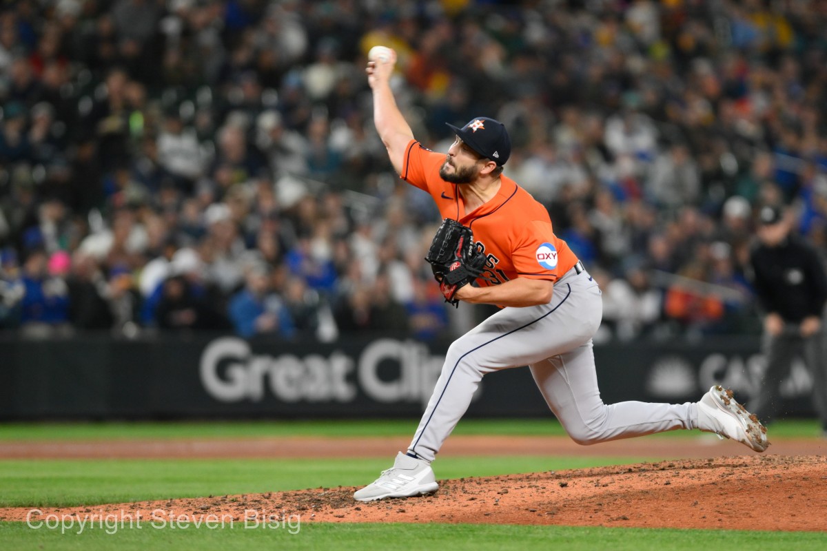 Key Houston Astros Reliever Missing From ALDS Roster Because of ...