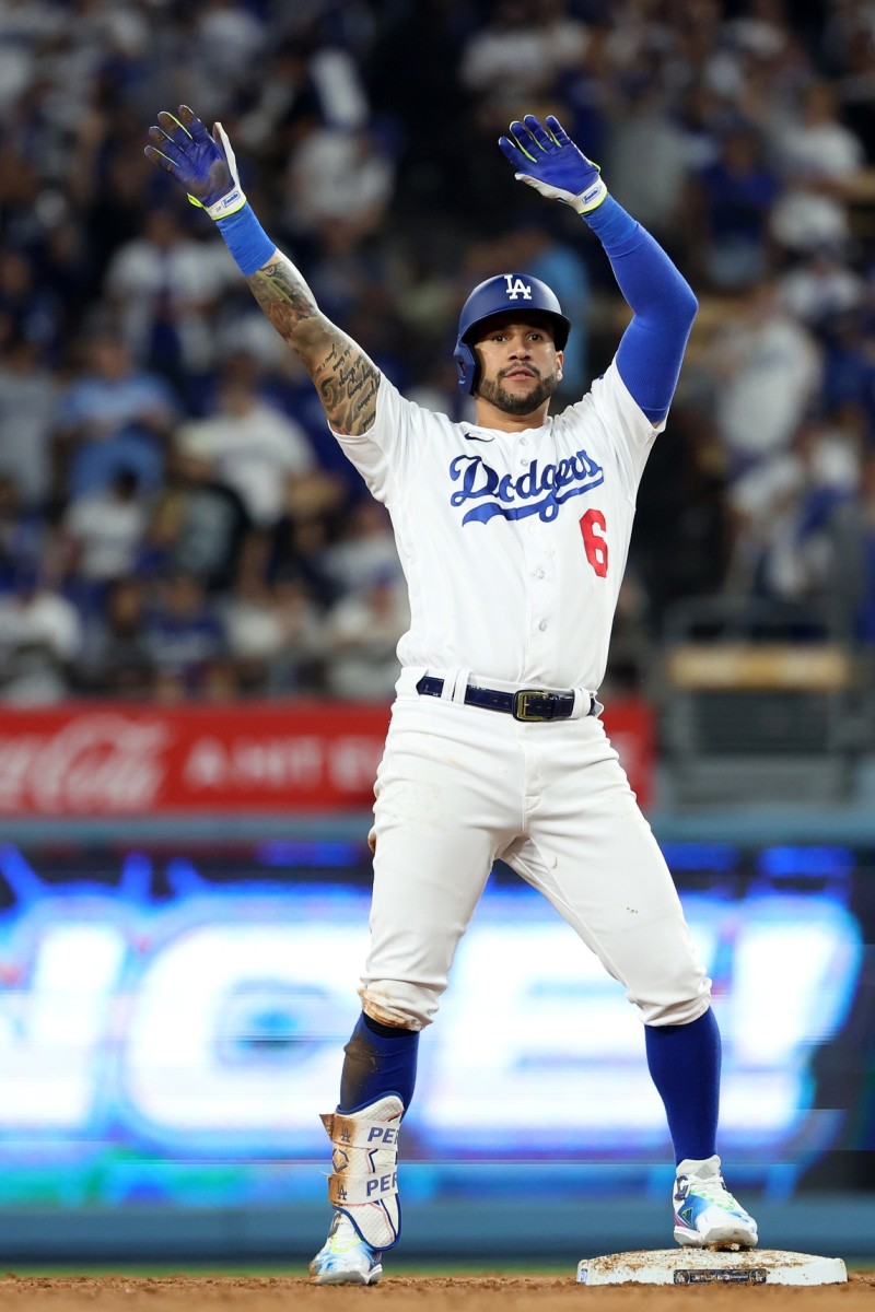 Dodger Blue on X: David Peralta made a quick recovery and is back in the # Dodgers lineup as they try to avoid being swept by the Giants on  #FathersDay.   /