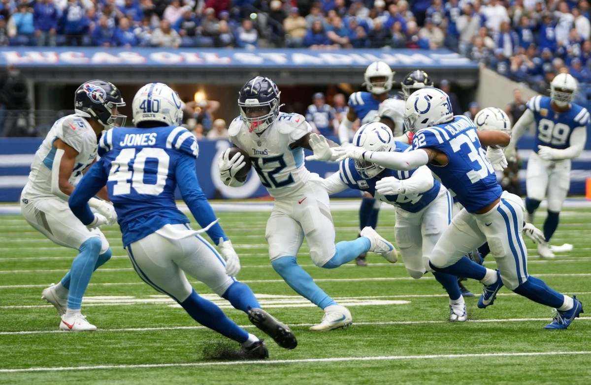 WATCH: Tyjae Spears Scores His 1st Touchdown For The Tennessee Titans ...