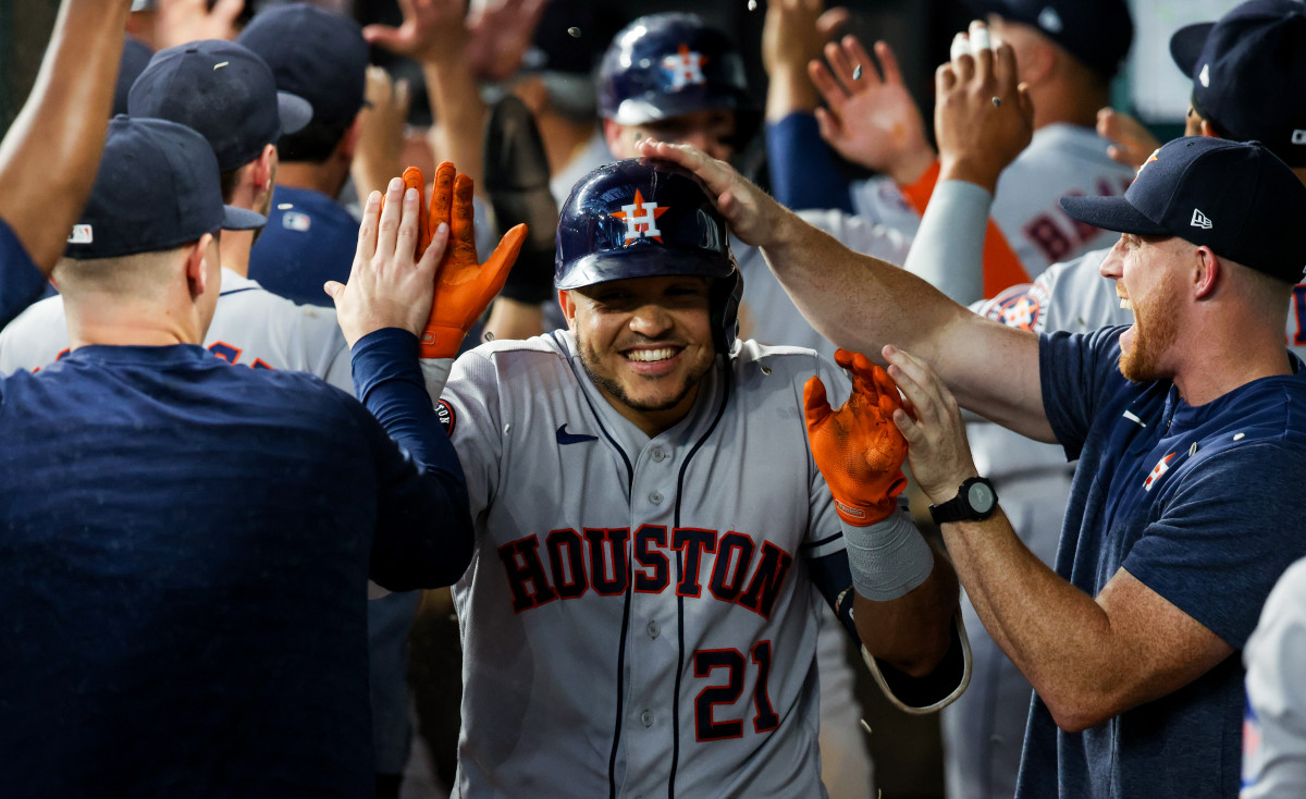 Houston Astros Advances To Their 7th Straight ALCS Poster shirt