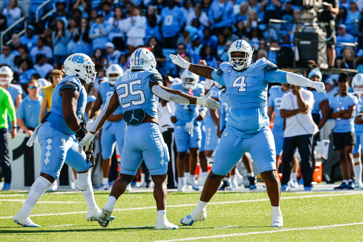 #25 Miami vs. #12 North Carolina Prediction, NCAAF Picks & Odds: 10/14 ...