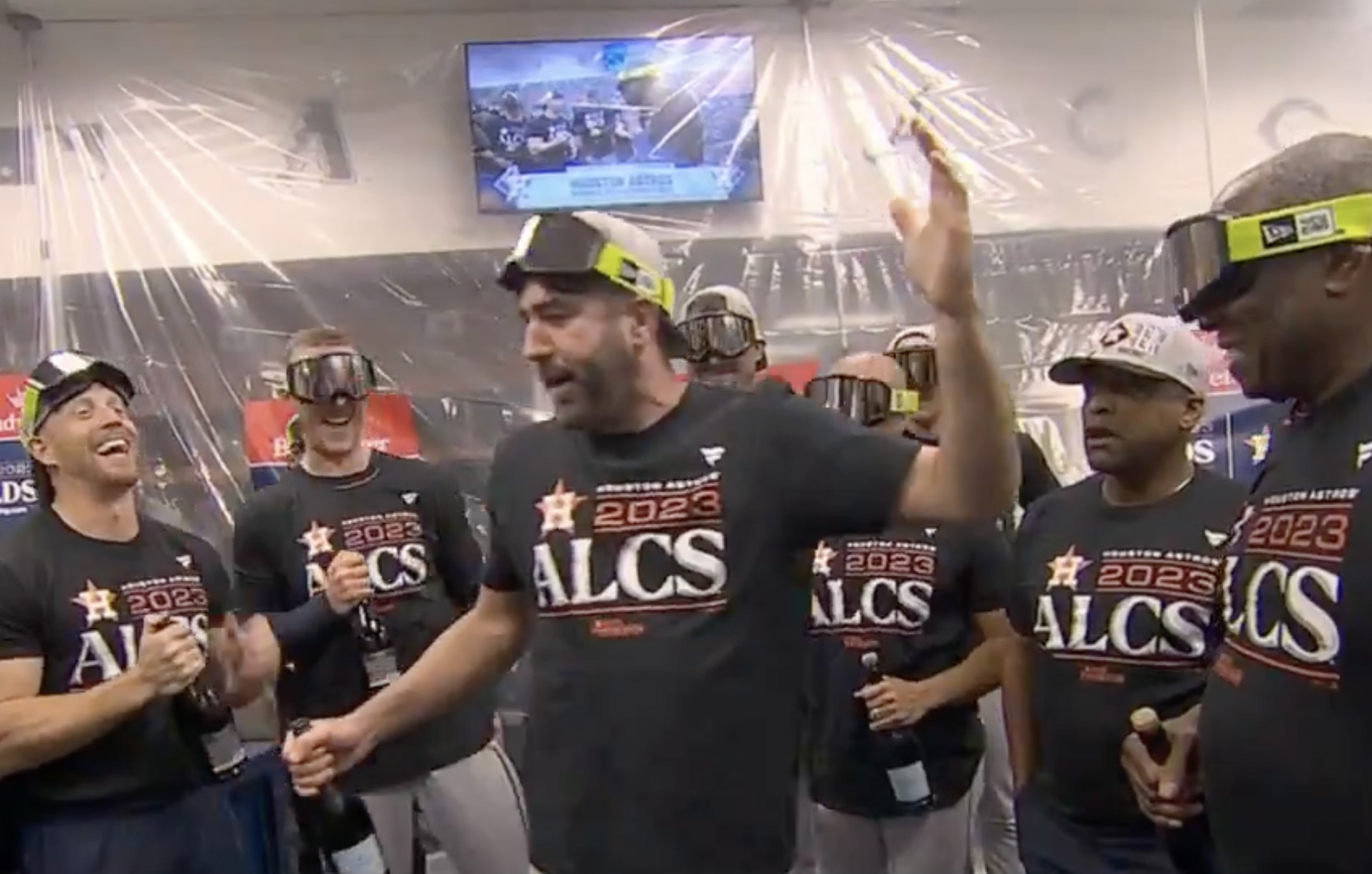 Justin Verlander gives an EPIC victory speech after Astros defeat Twins in  ALDS