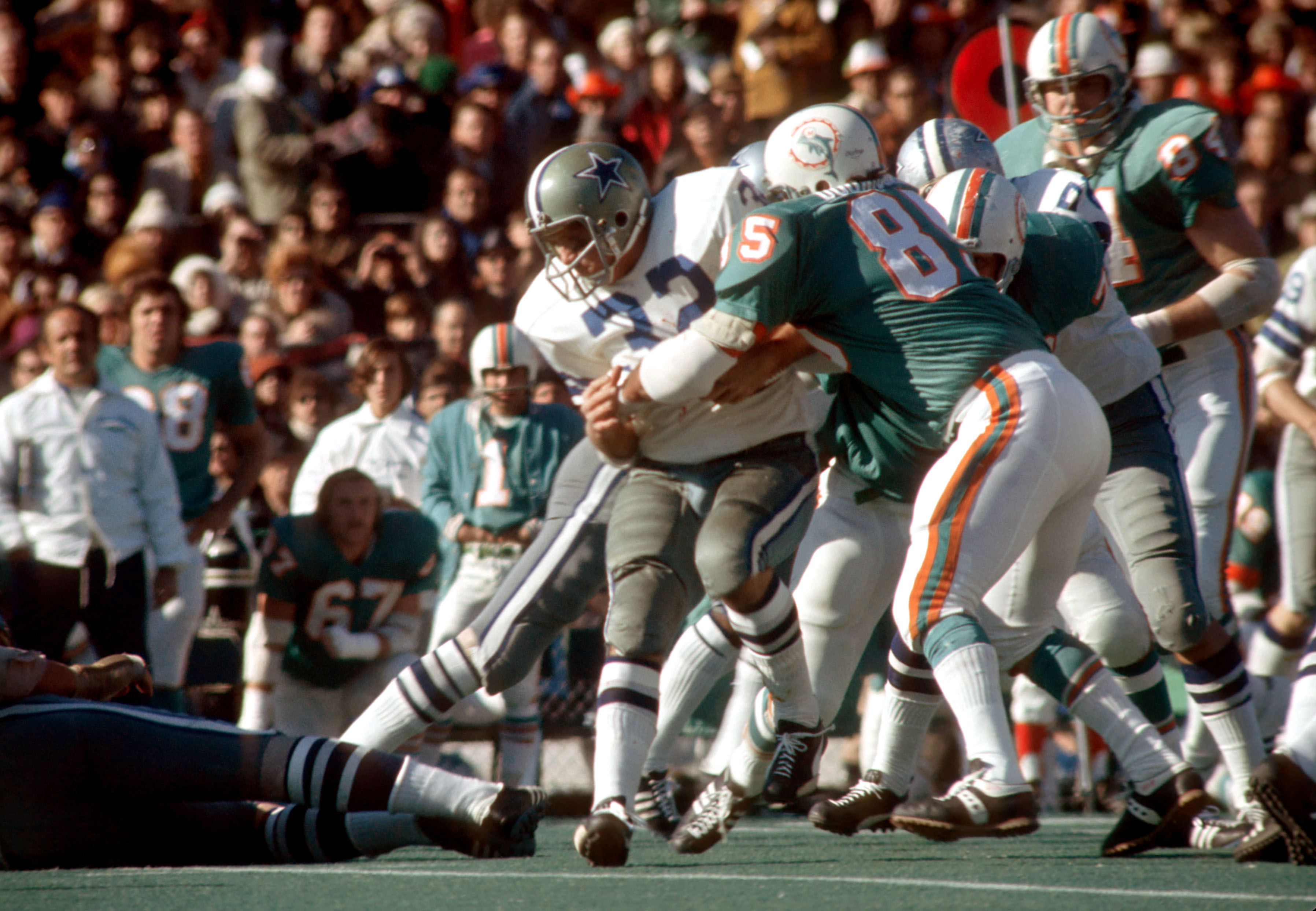 Super Bowl VI: SI's gamer on Cowboys 24, Dolphins 3 - Sports Illustrated  Vault