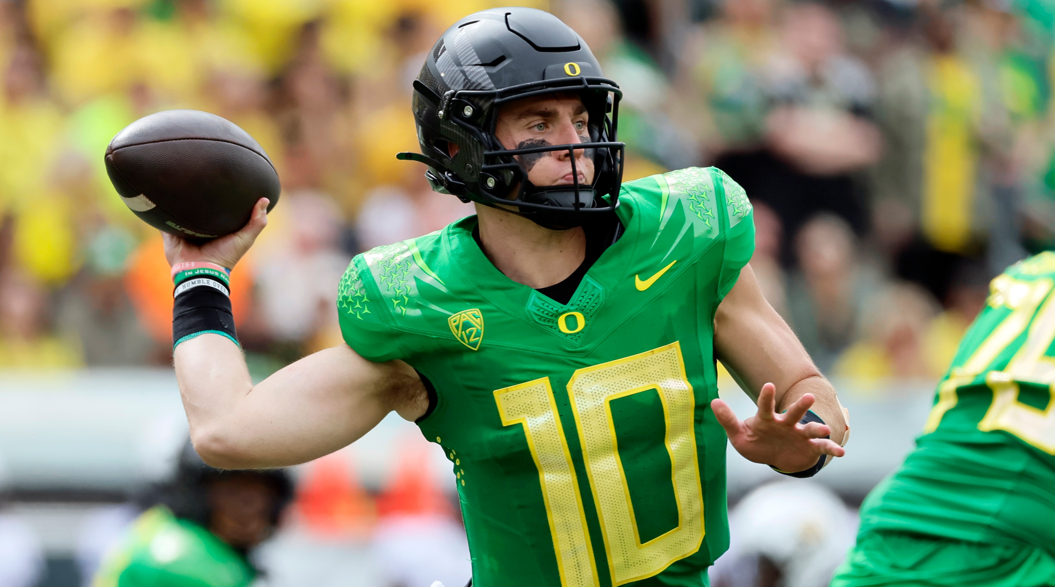 Bo Nix Will Return for 2023 Season With Oregon - Sports Illustrated