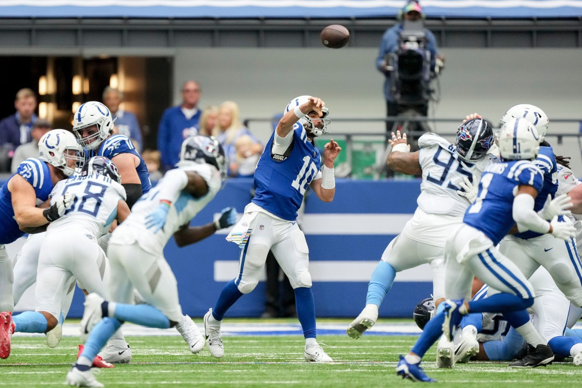 Indianapolis Colts quarterback Gardner Minshew (10) releases a pass Sunday, Oct. 8, 2023, during a game against the Tennessee Titans at Lucas Oil Stadium in Indianapolis.