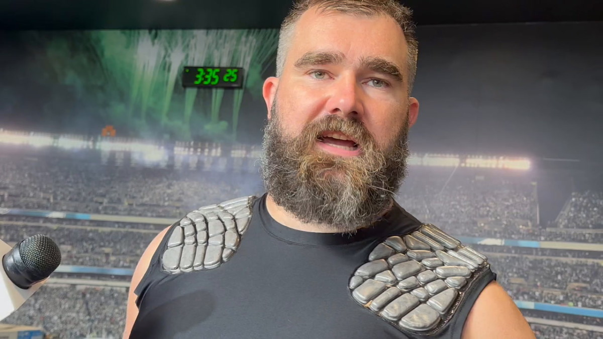 Eagles OC Jason Kelce