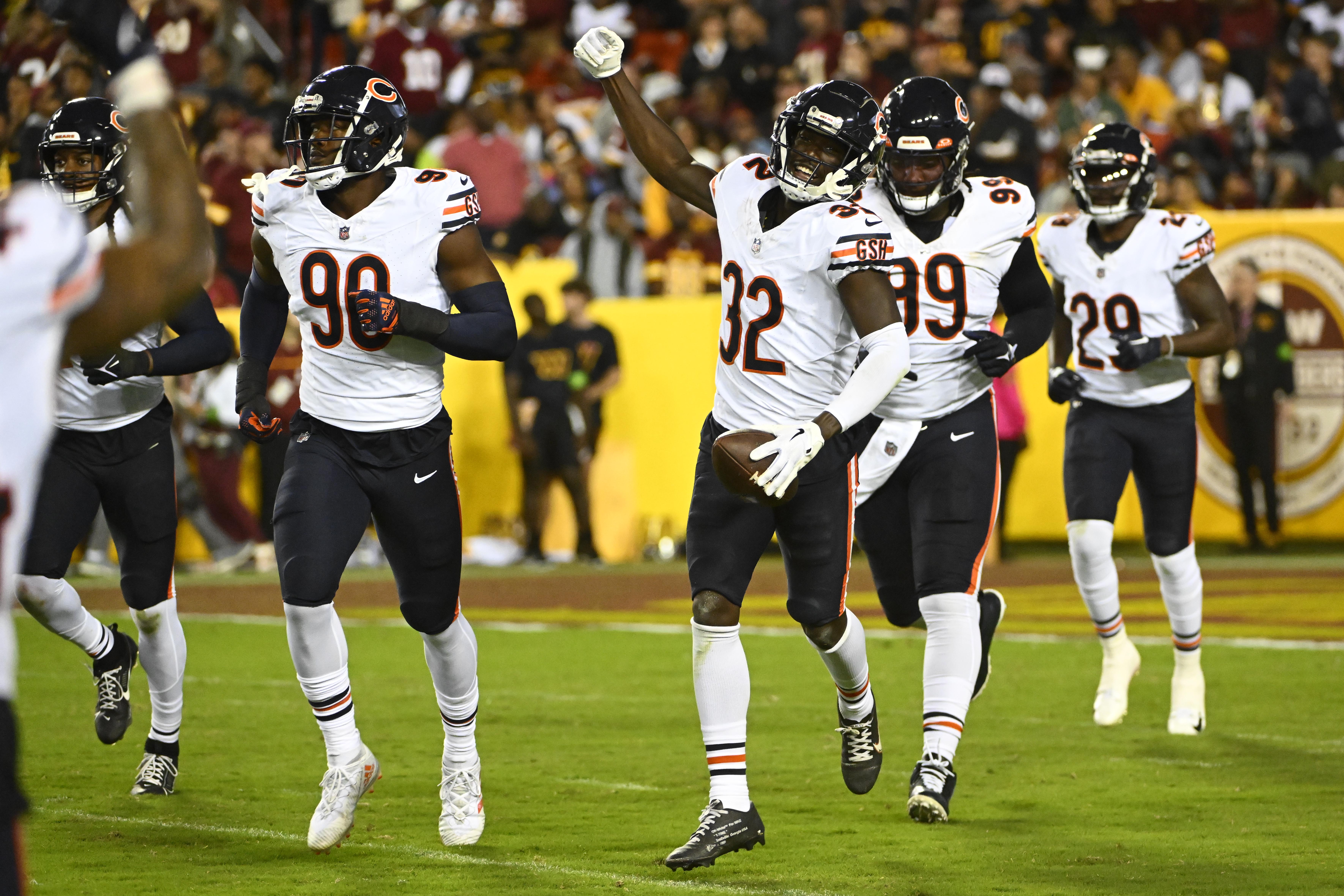 Chicago Bears injury report: Jaylon Johnson, Eddie Jackson out