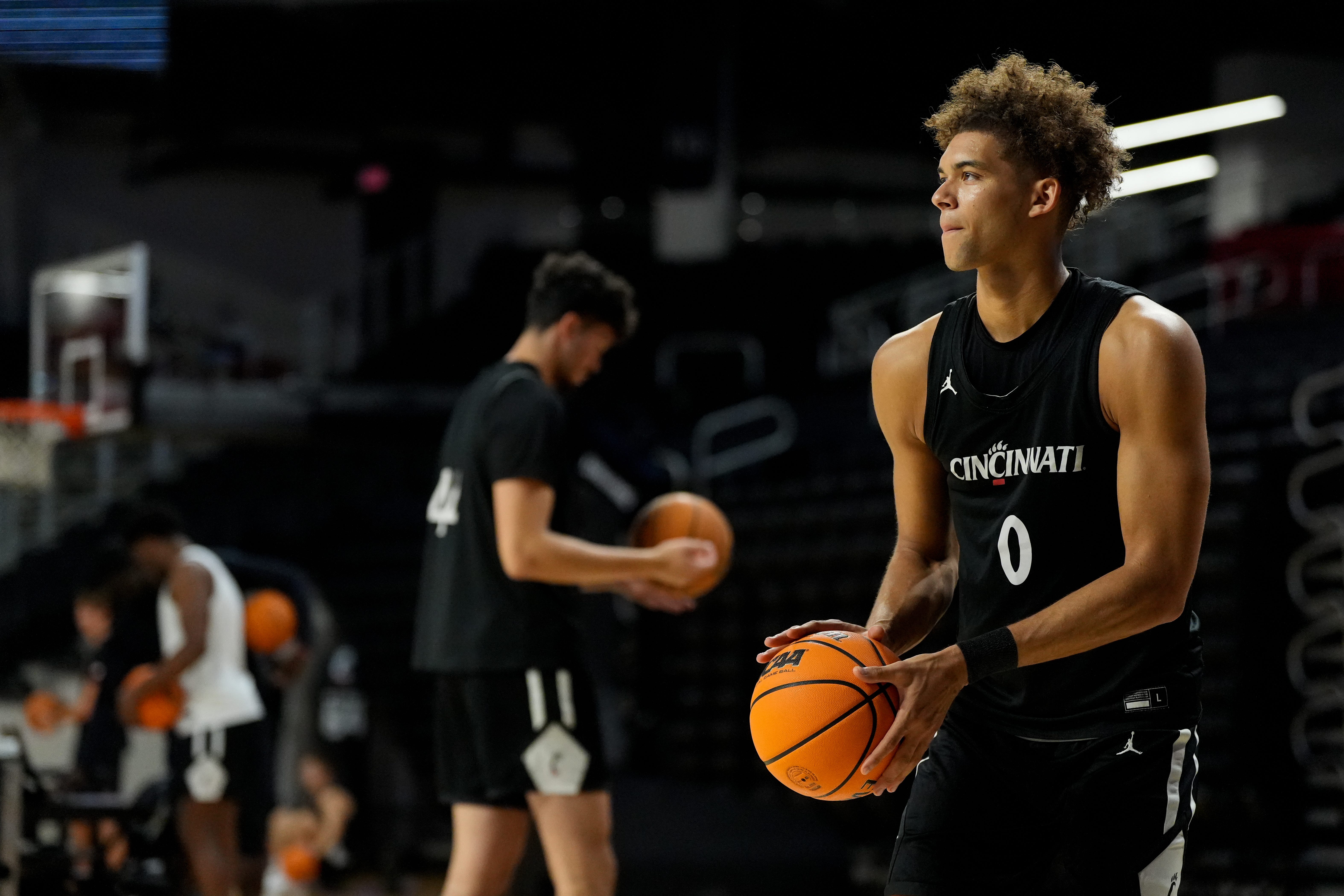 Look: UC Men's Basketball Reveals New Jordan Uniforms - All Bearcats