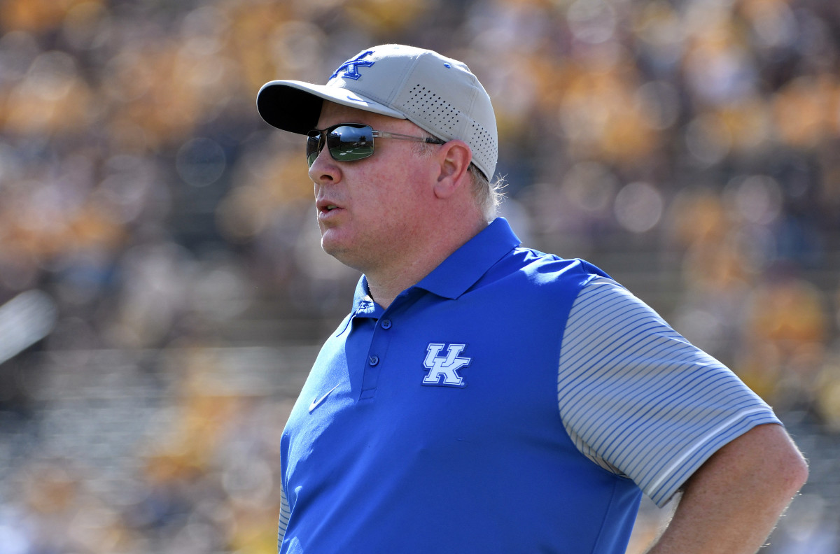 Oct 29, 2016; Columbia, MO, USA; Kentucky Wildcats head coach Mark Stoops watches play during the first half against the Missouri Tigers at Faurot Field. Mandatory Credit: Denny Medley-USA TODAY Sports