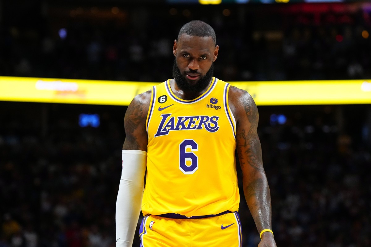 BREAKING: LeBron James' Status For Warriors-Lakers Game - Fastbreak on  FanNation