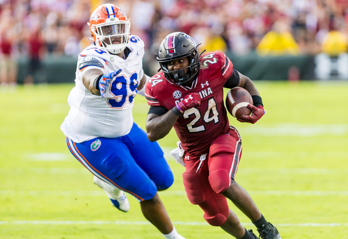 Mario Anderson Jr. Evading A Gator D-lineman (14th Oct., 2023)